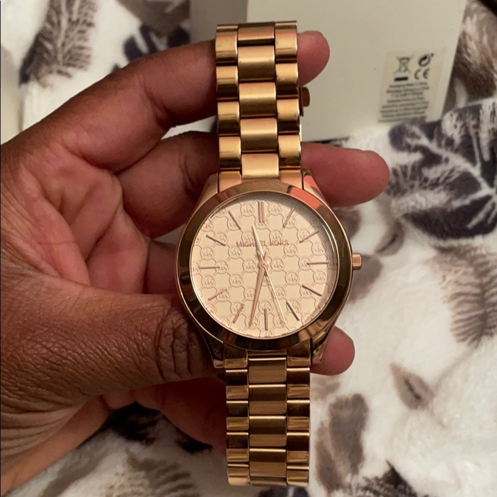 Michael Kors Gold Watch - Picture 6 of 6
